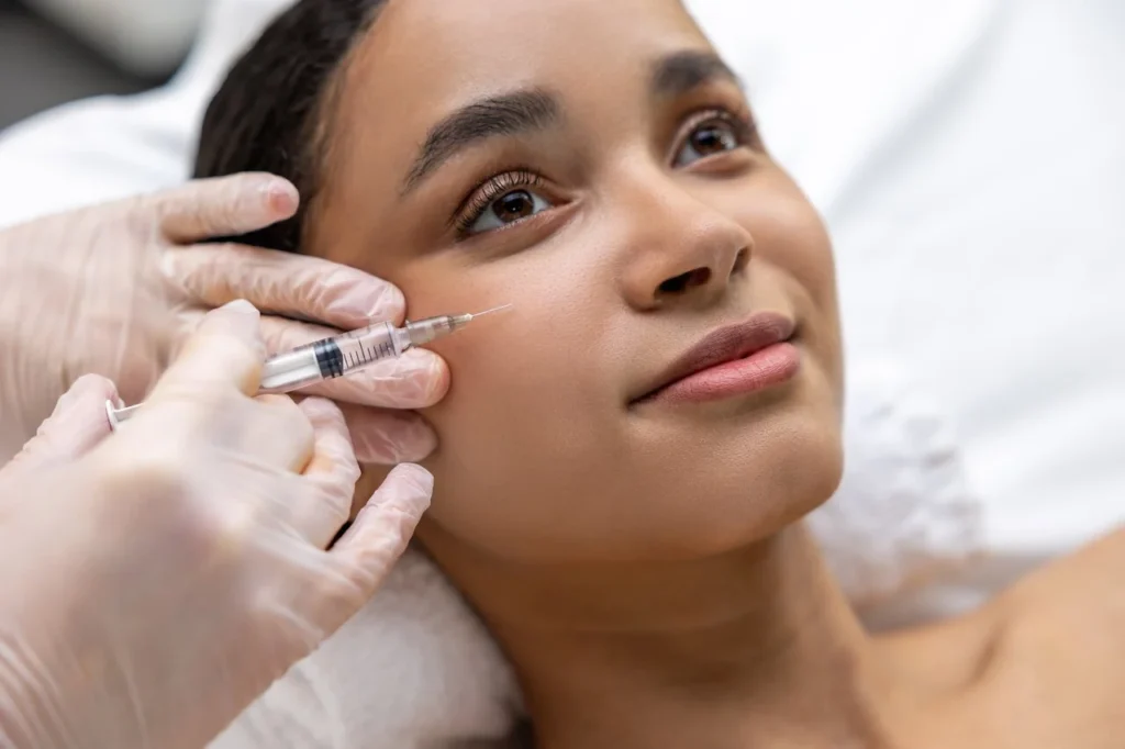 Ação Preventiva da Toxina Botulínica: O Segredo para uma Pele Jovem por Mais Tempo